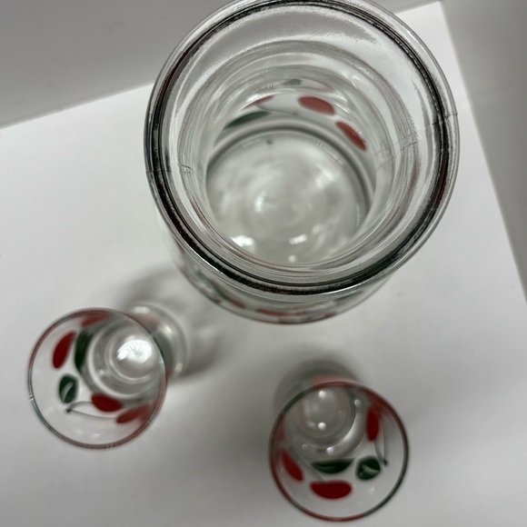 Vintage 60s 3 piece Libbey Cherries set: includes pitcher and two tumblers - Picture 2 of 10